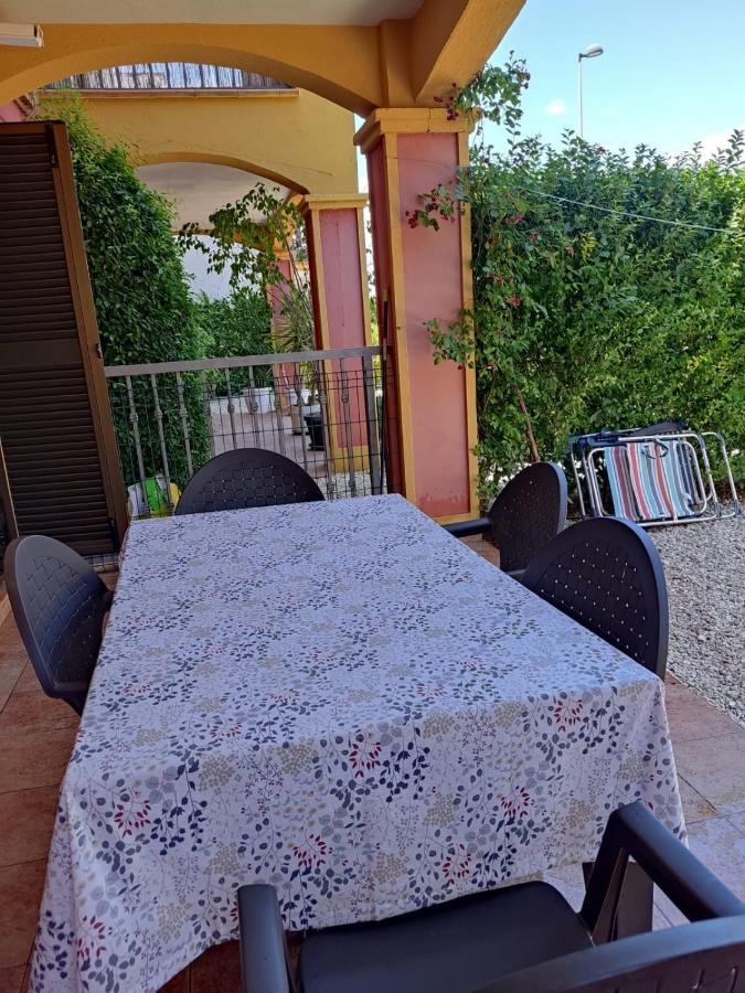 איאמונטה Apartamento Completo Con Piscina Comunitaria Y Patio Exterior מראה חיצוני תמונה